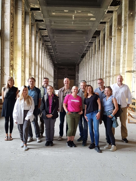 Gruppenbild des Team der Berliner KENSTONE Mitarbeiter